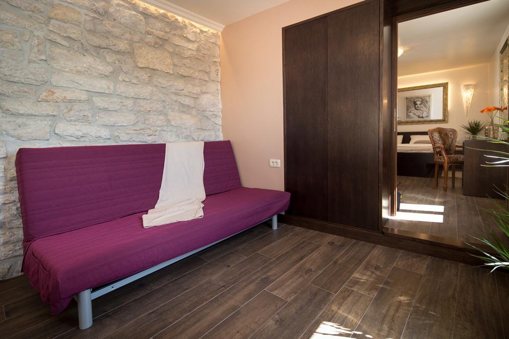 Apartment Shambala Sea View โรวีน ภายนอก รูปภาพ
