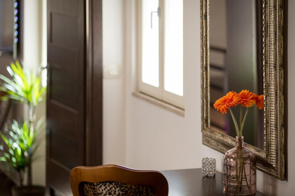 Apartment Shambala Sea View โรวีน ภายนอก รูปภาพ